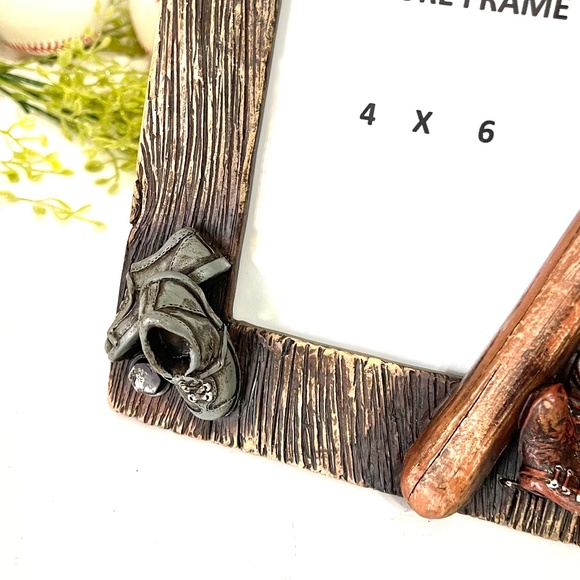 Baseball Picture Frame  NEW ITEM - Picture 4 of 5